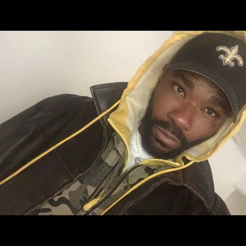 Meet your Posher, Gregory